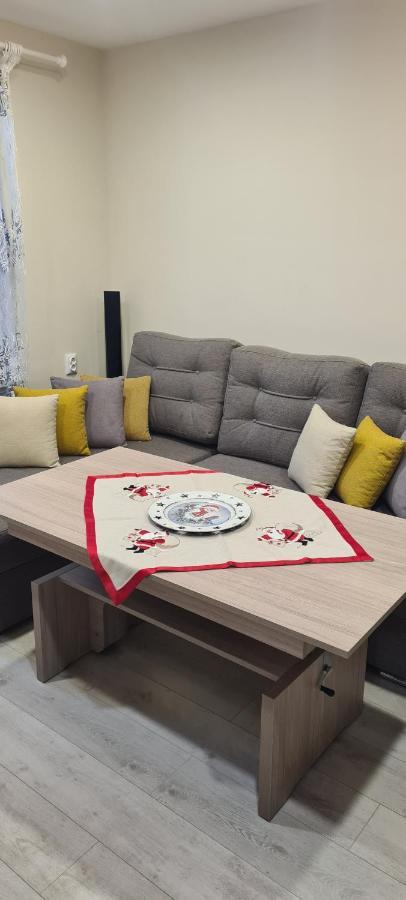 Appartement Зара à Ruse Extérieur photo